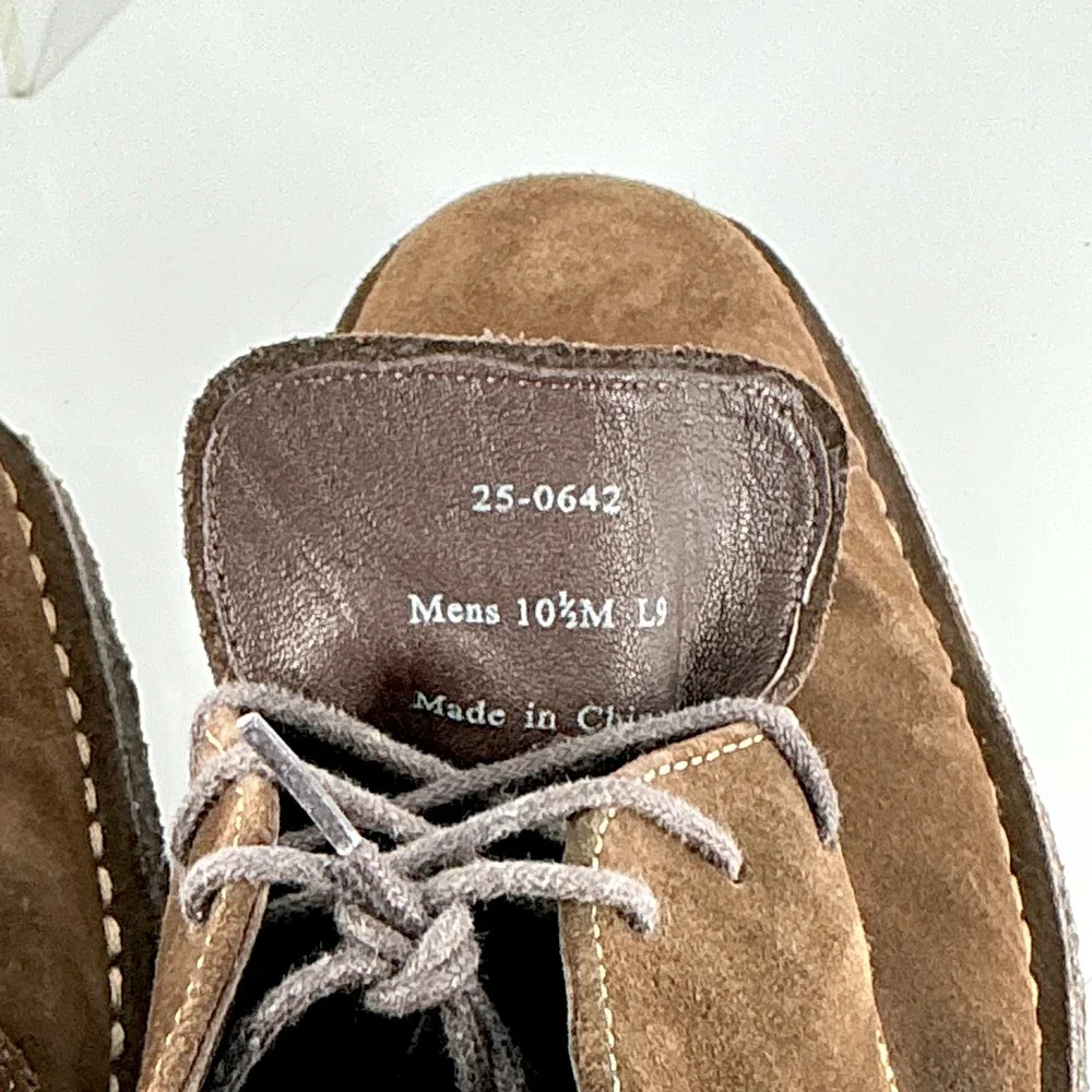 Johnston & Murphy Size 10.5 Brown Suede Chukka Desert Boots Copeland Crepe Gum
